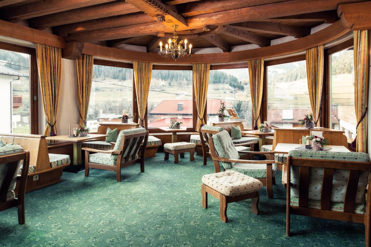 Edelweiss Superior Hotel