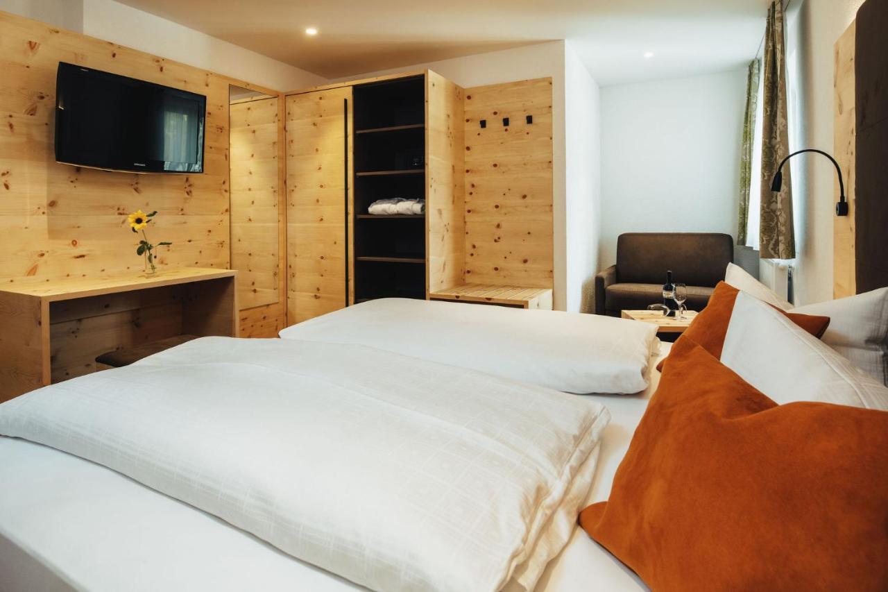Edelweiss Superior Hotel 3*